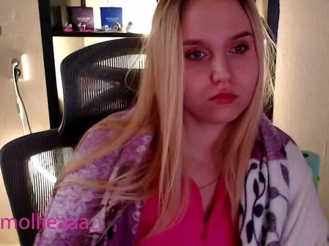 -Mollyea- from BongaCams is Freechat