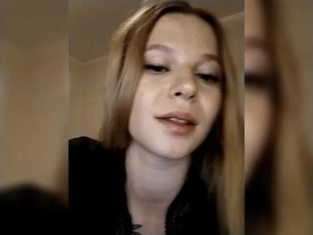 1biscuit1 from BongaCams