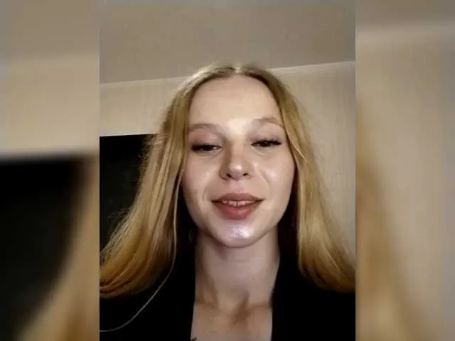 1biscuit1 from BongaCams
