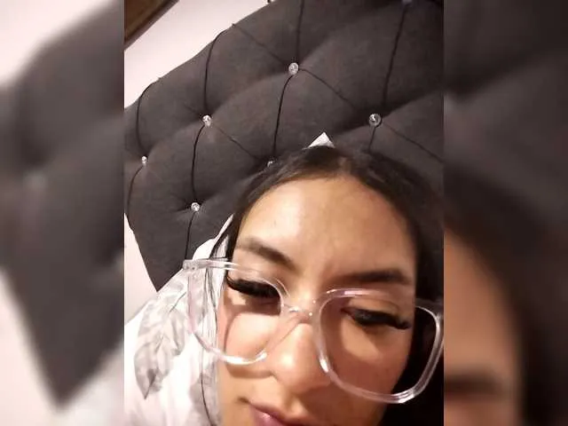 abriana-quintana from BongaCams is Freechat