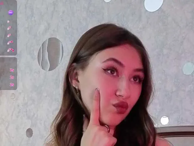 AffiinaLovsx from BongaCams