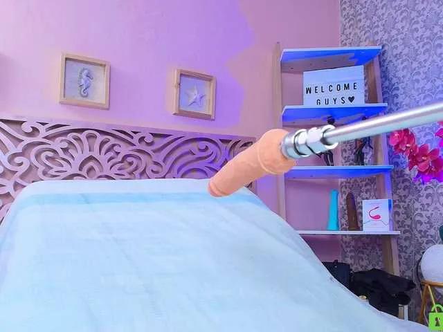 Alannakim from BongaCams