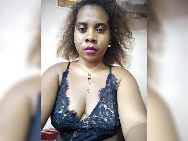 AlineEdena from BongaCams is Freechat