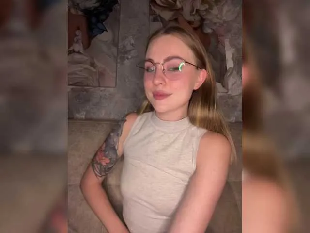 AlisaClark from BongaCams is Freechat