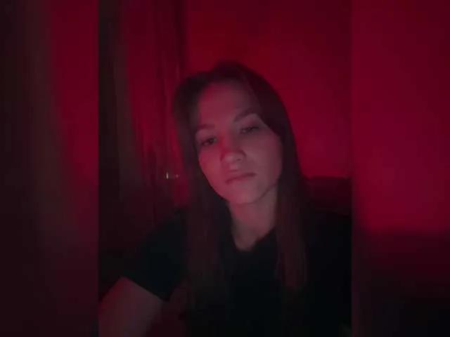 alise-moon from BongaCams is Freechat