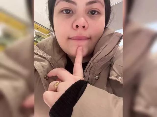 Alissha05 from BongaCams