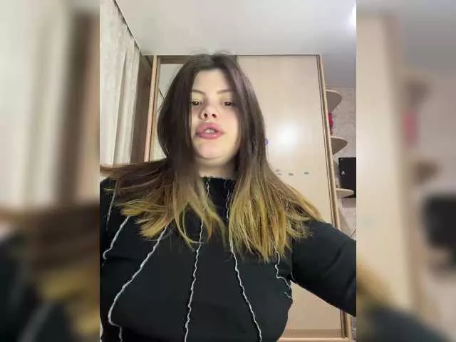 Alissha05 from BongaCams