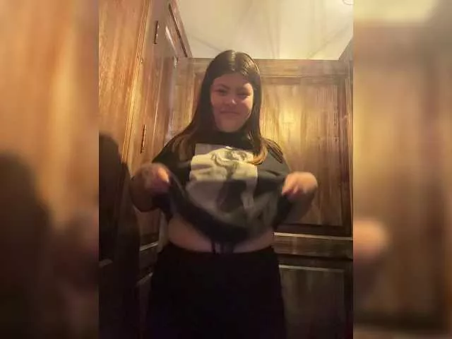 Alissha05 from BongaCams