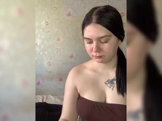 Alyavass1 from BongaCams