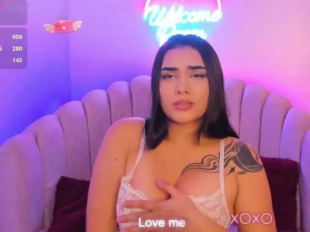 Girls: try live performances with matured performers, from dancing to quirks, in a variety of beautiful sex cams.