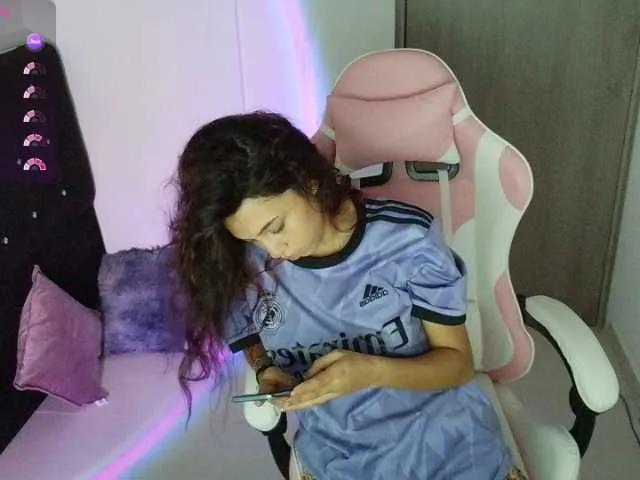 Amarablazee from BongaCams