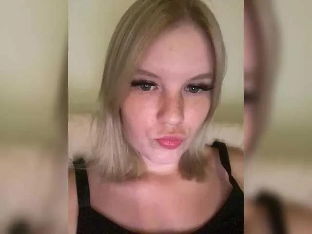 Amelia2004 from BongaCams is Freechat