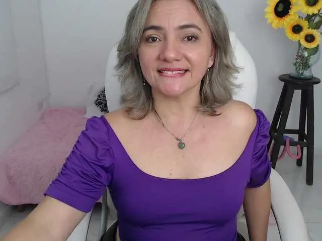 Ana-milf from BongaCams