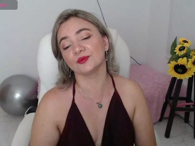 Ana-milf from BongaCams