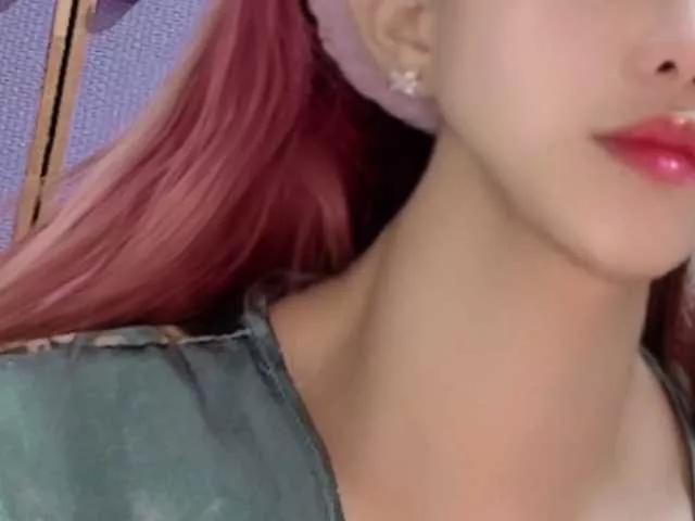 Analickme99 from BongaCams