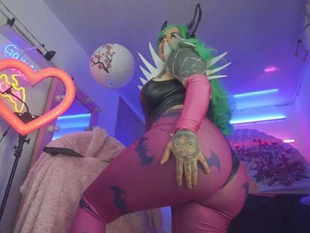 Girls: try live performances with matured performers, from dancing to quirks, in a variety of beautiful sex cams.