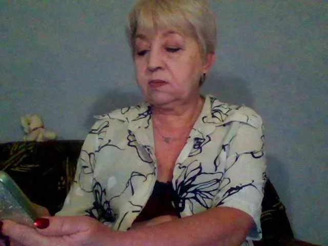 AnjelElinor from BongaCams