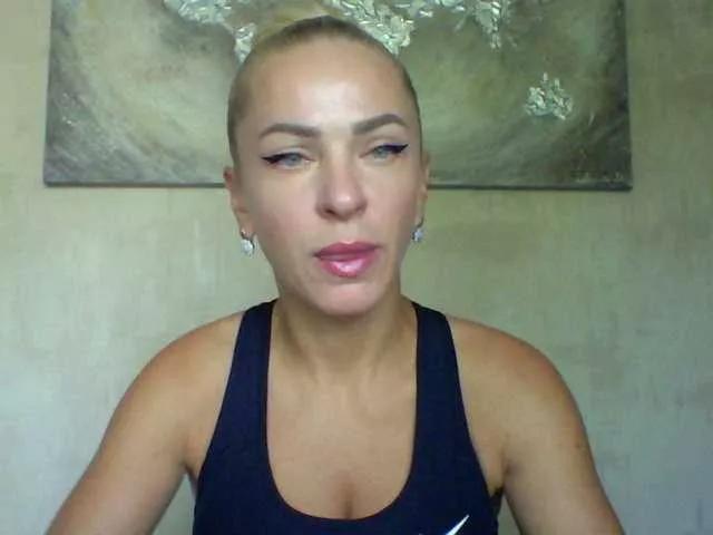 Annamari1563 from BongaCams