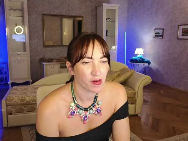 AnneKarma from BongaCams