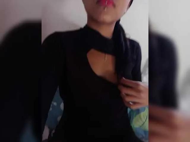 annie-19 from BongaCams is Freechat