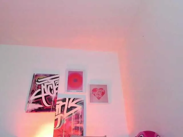 Anniehuntterss on BongaCams 