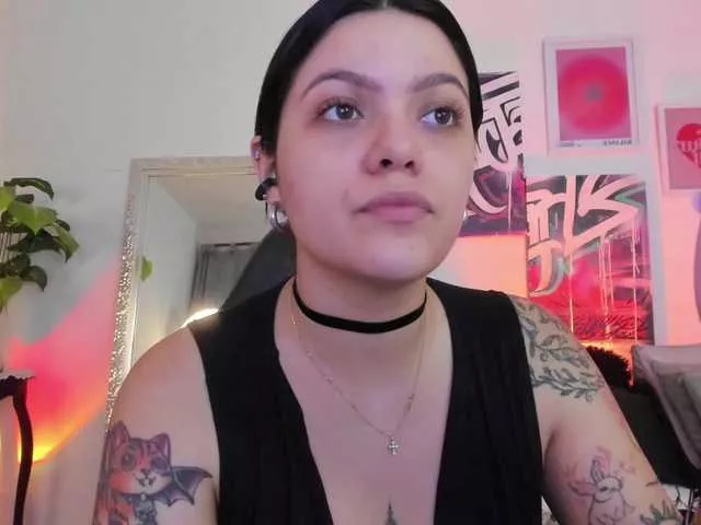 Anniehuntterss on BongaCams 