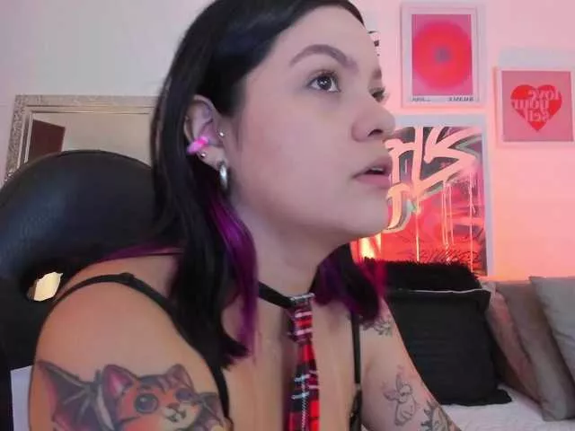 Anniehuntterss on BongaCams 