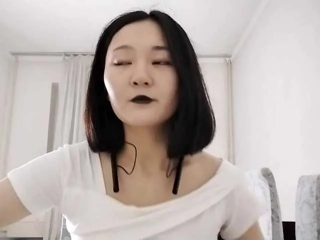 AraPfieffer from BongaCams