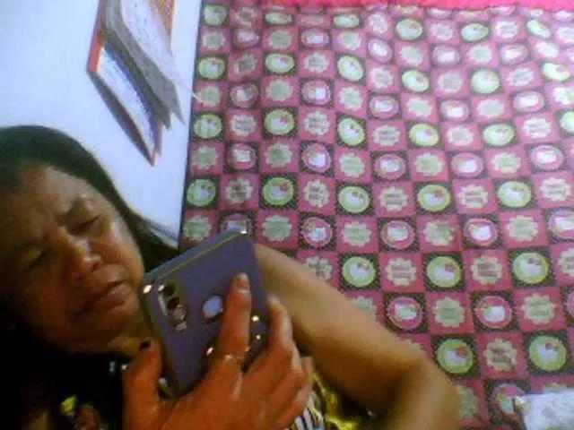 Ariana08 from BongaCams