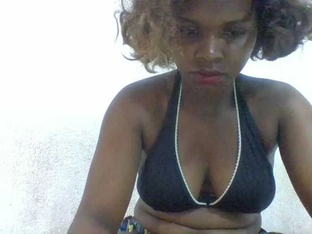 arline52 from BongaCams is Freechat