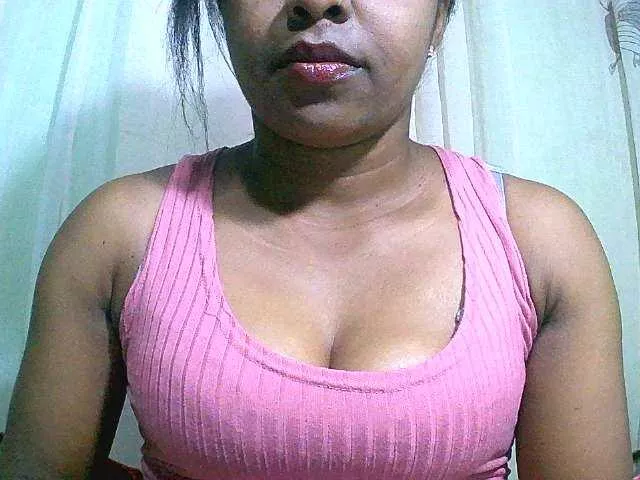 Asmonah from BongaCams