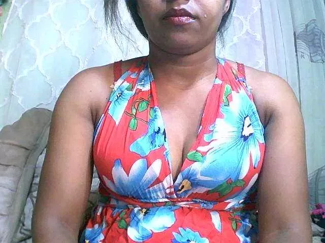 Asmonah from BongaCams