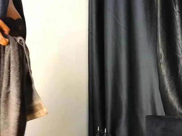 Assiology from BongaCams