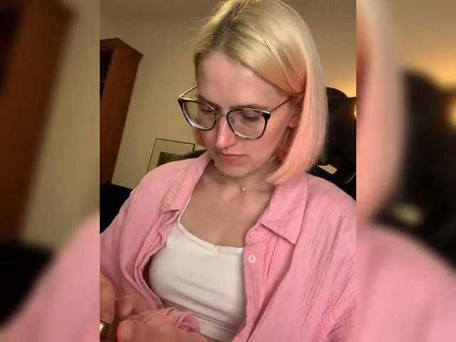 Asya-baby from BongaCams