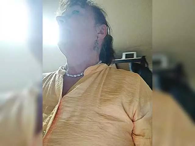 Asya18 from BongaCams