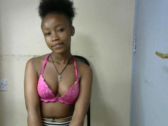 AuroraBarbie from BongaCams is Freechat