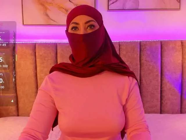 Azzaa0 from BongaCams