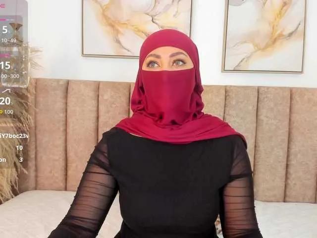 Azzaa0 from BongaCams