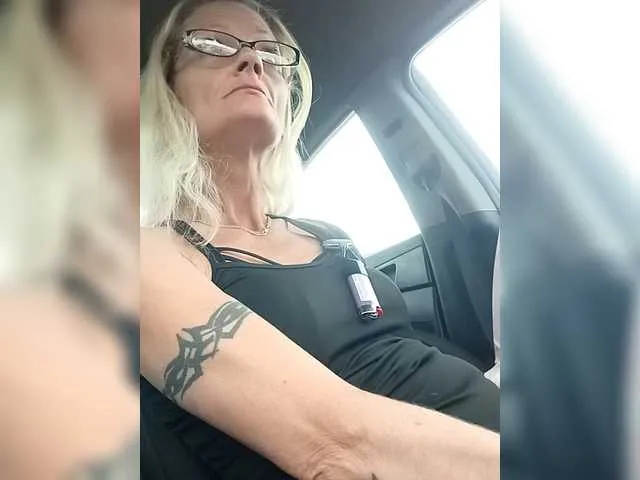 Babyjk1283 from BongaCams