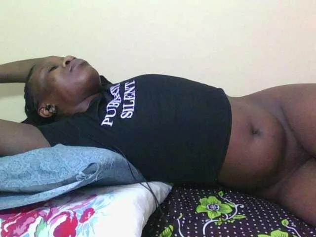 Babyrozzilah from BongaCams