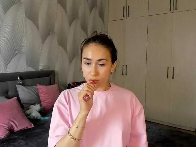 Bambiiiii from BongaCams