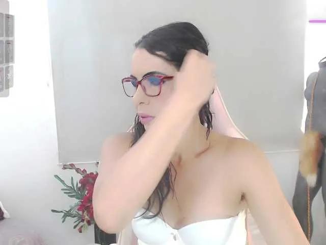 bella-moss from BongaCams is Freechat