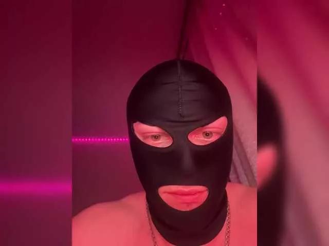 Bella-Oskar from BongaCams
