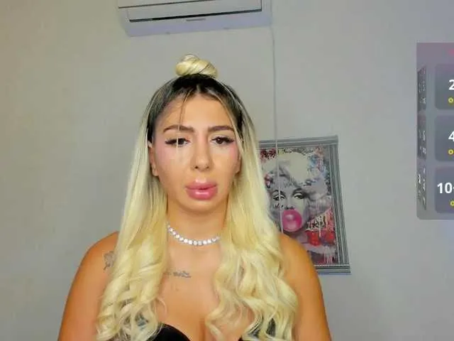 BelleHale on BongaCams 