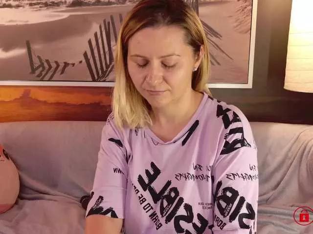 BigBoobsARRI from BongaCams
