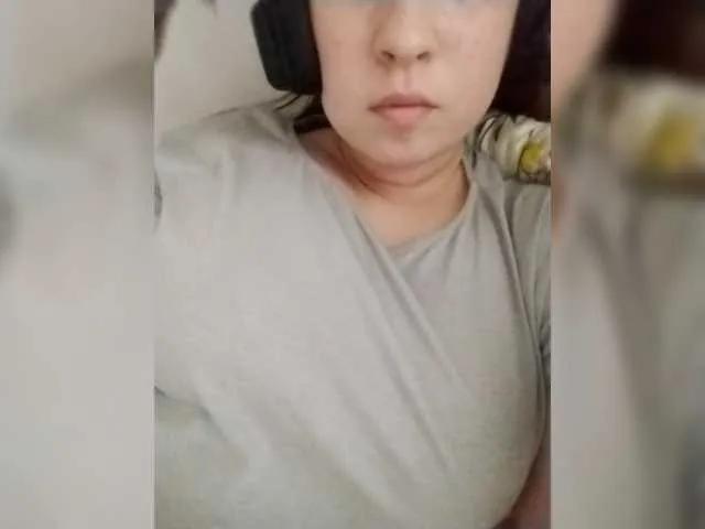 blue-moonlight from BongaCams is Freechat