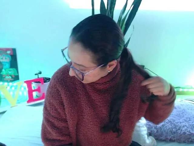 bomboncita288 from BongaCams