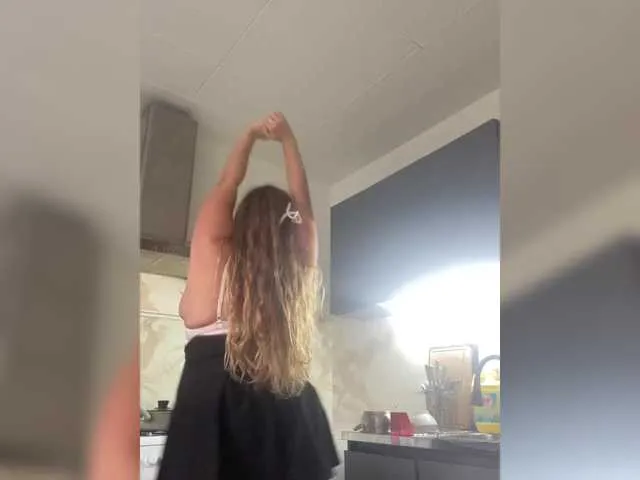 Bonne-Aurore from BongaCams