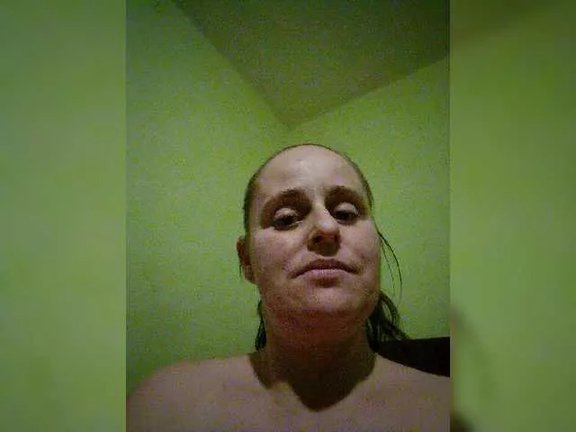 Brenda4pup from BongaCams