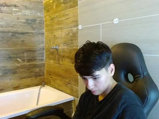 BryceEvans from BongaCams